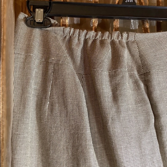 Jones New York Woman’s Collection Slacks - Picture 5 of 7